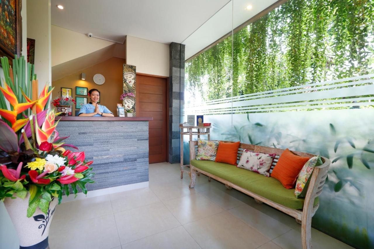 Vansari Hotel Семиняк Екстериор снимка